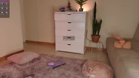 M. online show from December 10, 4:13 am