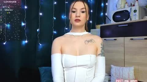 Snapshot of maria_shy_lii chatting on December 29, 5:10 am maria_shy_lii online show from December 29, 5:10 am