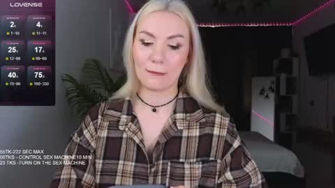 maria_shy_lii online show from June 16, 9:23 am