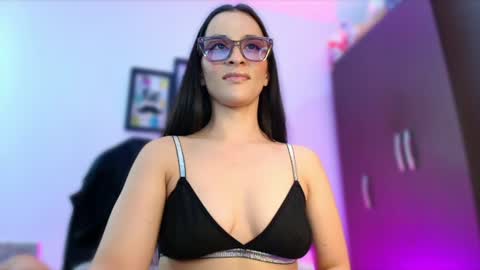 Leidy online show from July 31, 12:10 am