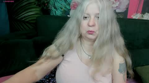 Maria online show from May 15, 10:50 pm