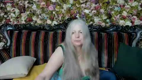 Maria online show from June 10, 9:14 pm