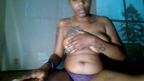 Snapshot of mariabussyxxx chatting on July 16, 11:55 pm mariabussyxxx online show from July 16, 11:55 pm