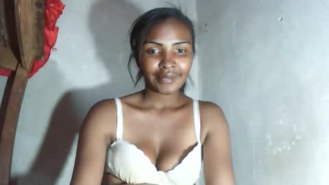 Snapshot of mariah586 chatting on January 8, 3:03 pm Maria online show from January 8, 3:03 pm