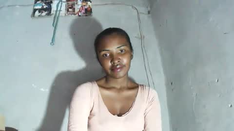 Snapshot of mariah586 chatting on January 14, 1:44 am Maria online show from January 14, 1:44 am