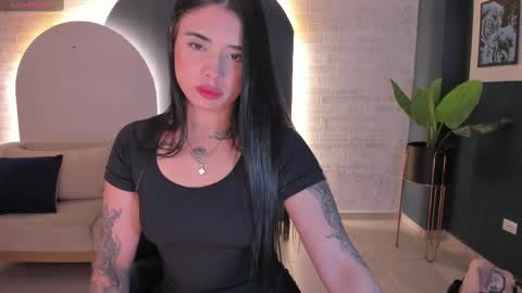 MARIA HERRERA  online show from March 11, 5:05 am