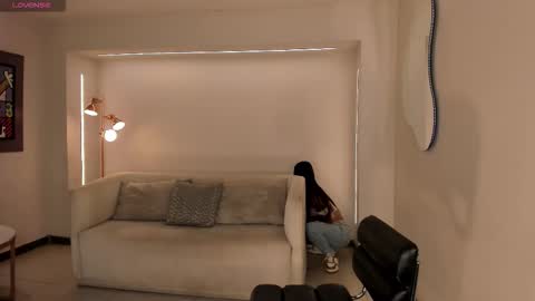 MARIA HERRERA  online show from September 25, 7:28 pm