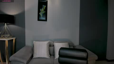 MARIA HERRERA  online show from April 28, 7:41 pm