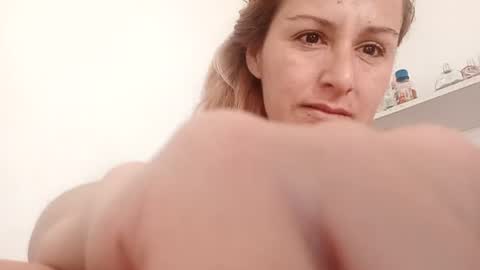 mariajose_1992 online show from July 31, 12:48 pm