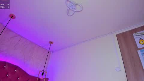Snapshot of mariam__cute chatting on February 26, 10:09 pm online show from February 26, 10:09 pm