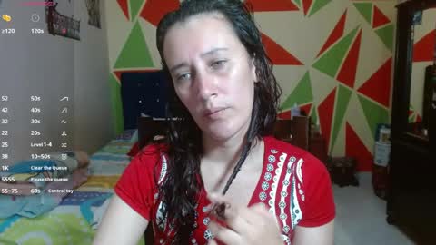 Snapshot of mariam_wish1 chatting on April 13, 5:07 pm mariam_wish1 online show from April 13, 5:07 pm