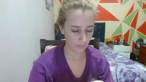 Snapshot of mariam_wish1 chatting on June 17, 4:41 pm mariam_wish1 online show from June 17, 4:41 pm