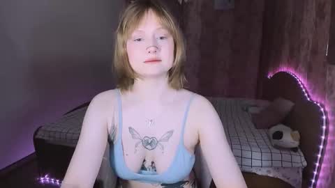 Snapshot of mariamilkis chatting on March 13, 1:34 am Maria online show from March 13, 1:34 am