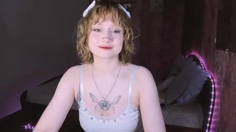 Snapshot of mariamilkis chatting on March 22, 1:31 am Maria online show from March 22, 1:31 am
