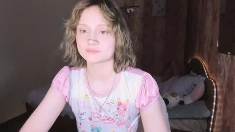 Snapshot of mariamilkis chatting on April 3, 7:12 pm Maria online show from April 3, 7:12 pm
