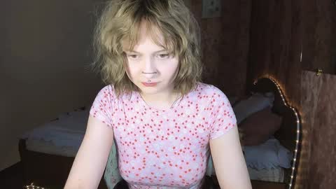 Snapshot of mariamilkis chatting on April 7, 6:41 pm Maria online show from April 7, 6:41 pm