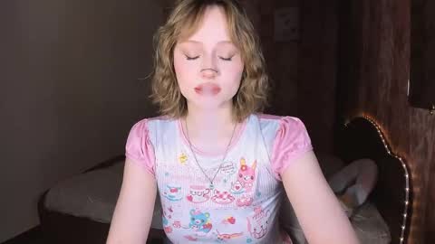 Snapshot of mariamilkis chatting on April 18, 8:53 pm Maria online show from April 18, 8:53 pm