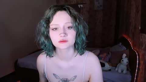 Snapshot of mariamilkis chatting on May 29, 1:36 am Maria online show from May 29, 1:36 am
