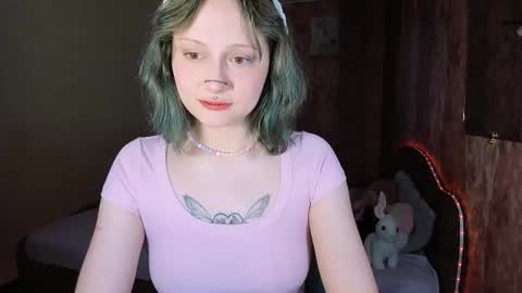 Snapshot of mariamilkis chatting on June 11, 2:33 am Maria online show from June 11, 2:33 am