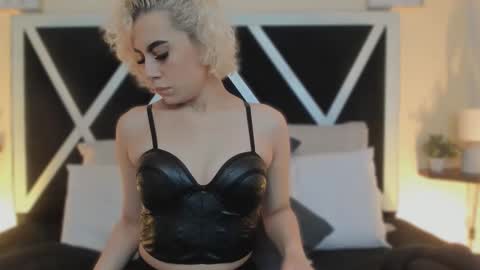 Marian online show from December 23, 2:31 am