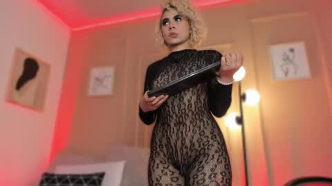 Marian online show from March 25, 8:04 pm