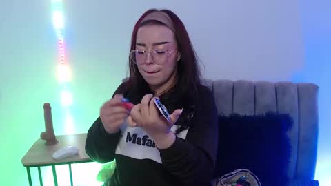 Marian online show from December 5, 3:04 am