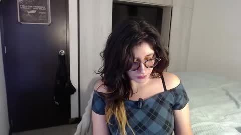 Mariana online show from November 23, 9:25 pm