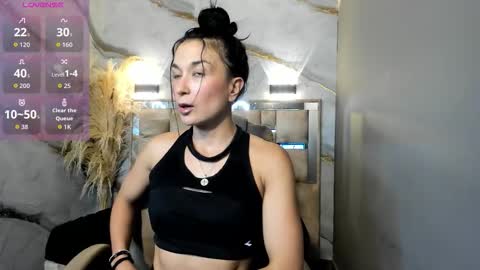 Mariana online show from March 13, 4:02 pm