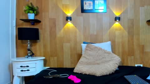 Mariana Angel online show from January 15, 12:41 am