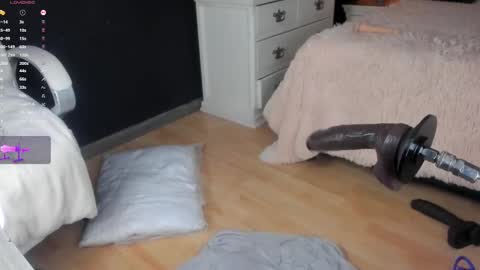 Snapshot of mariana_castro9 chatting on March 4, 9:29 am Mariana Castro online show from March 4, 9:29 am