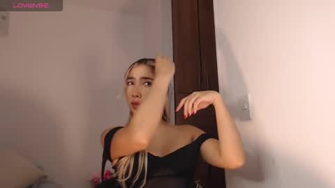 Mariana online show from January 13, 3:50 pm