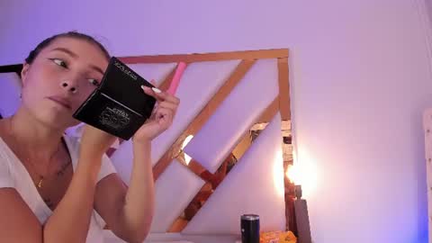  Mariana online show from July 16, 7:53 pm