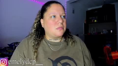 Snapshot of mariana_smittt chatting on September 23, 5:21 am Independent Model online show from September 23, 5:21 am