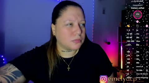Snapshot of mariana_spellman chatting on April 18, 8:40 am Emely online show from April 18, 8:40 am