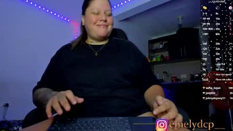 Snapshot of mariana_spellman chatting on May 16, 10:36 am Emely online show from May 16, 10:36 am