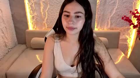 Mariana  online show from September 18, 1:02 pm