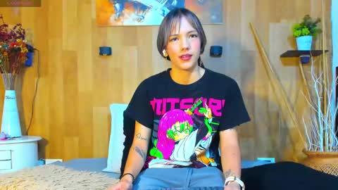 Mariana Angel online show from May 9, 11:48 am