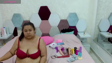 Snapshot of marianabbw_ chatting on February 10, 1:35 am mariana online show from February 10, 1:35 am