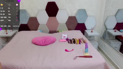 Snapshot of marianabbw_ chatting on September 21, 5:25 pm mariana online show from September 21, 5:25 pm