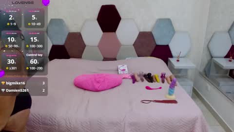 Snapshot of marianabbw_ chatting on October 2, 6:37 pm mariana online show from October 2, 6:37 pm