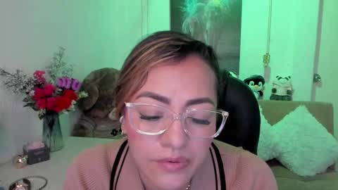 Mariana Lopez online show from February 26, 4:25 am