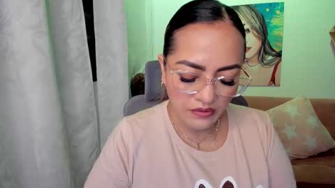 Mariana Lopez online show from November 22, 3:38 am