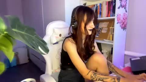 Monica online show from June 20, 5:16 pm