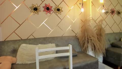 marianeporter online show from October 14, 2:01 am