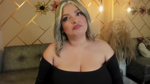 marianeporter online show from December 18, 5:13 am