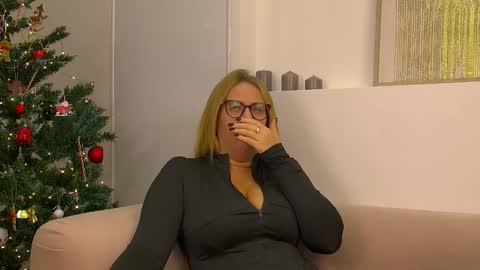 Maria online show from December 17, 7:07 am