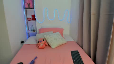 Mariangel online show from May 14, 8:37 pm