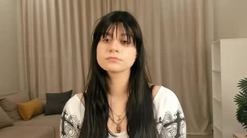 Snapshot of marianmollberg chatting on May 16, 6:17 pm Marian online show from May 16, 6:17 pm