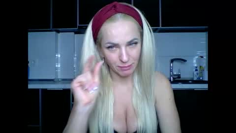 marianna1977 online show from February 28, 12:10 am