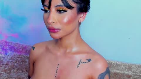 M A R I A N E online show from February 1, 7:15 am